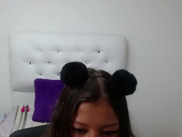 Live sex webcam photo for Ashleylam #269635865