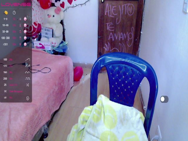 Live sex webcam photo for Alyssia_35 #269641639
