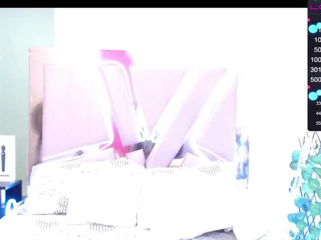 Live sex webcam photo for MeganGarces #269636045