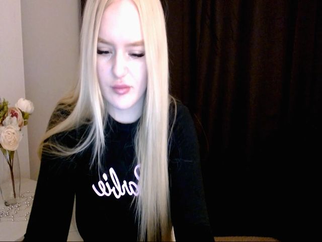 Live sex webcam photo for Bad_Barbie__ #269633326