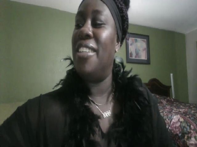 Live sex webcam photo for CoCoThundah #269640884