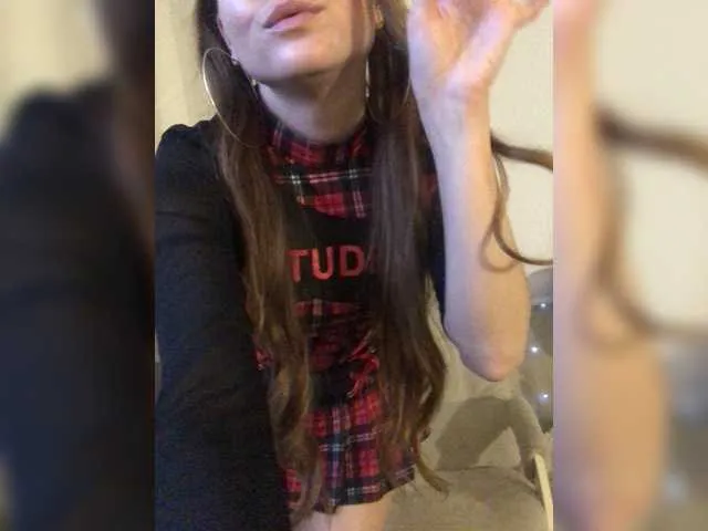 Live sex webcam photo for MalixaDool1 #269632238