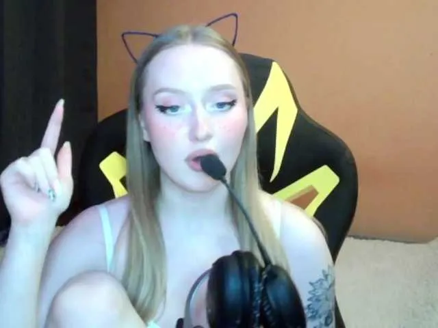 Live sex webcam photo for EMO4ukca #269642408