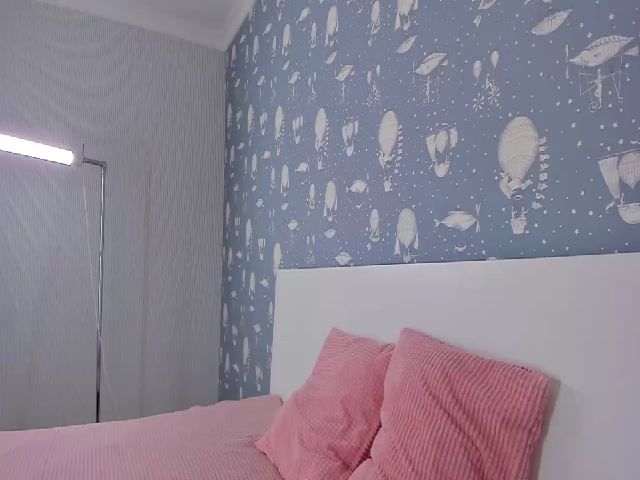 Live sex webcam photo for miyako_ayaya #269637237