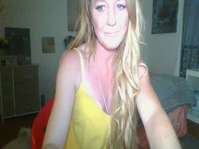 Live sex webcam photo for iCali #269633829