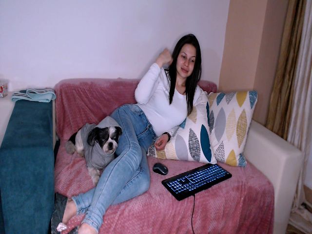 Live sex webcam photo for Alexaiza #269644515