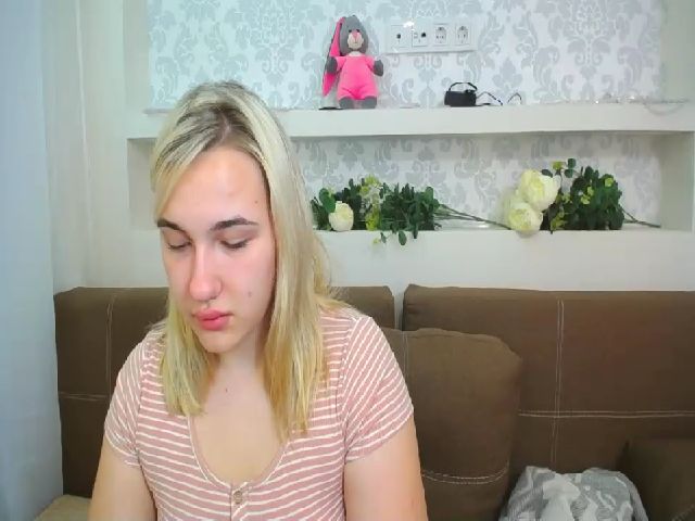 Live sex webcam photo for MariCollins #269634586