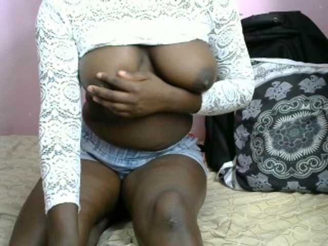 Live sex webcam photo for Melodiusm #269636015