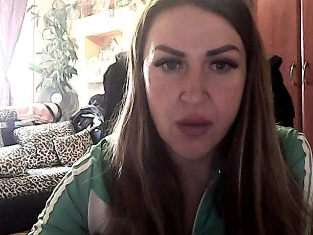 Live sex webcam photo for EvelynRiset #269639040