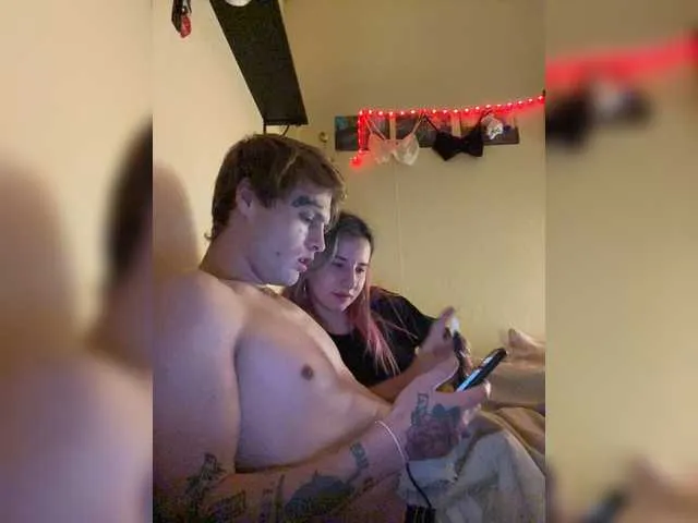 Live sex webcam photo for NikaVlad #269631096