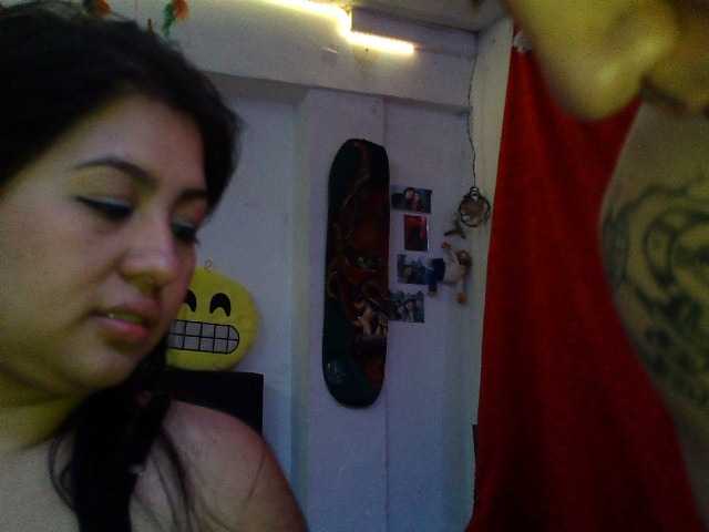 Live sex webcam photo for Moncheri420 #269635534