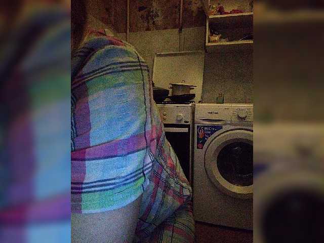 Live sex webcam photo for kolitoo #269658335