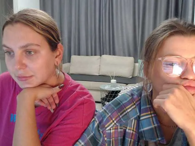 Live sex webcam photo for BugaGirls #269646352