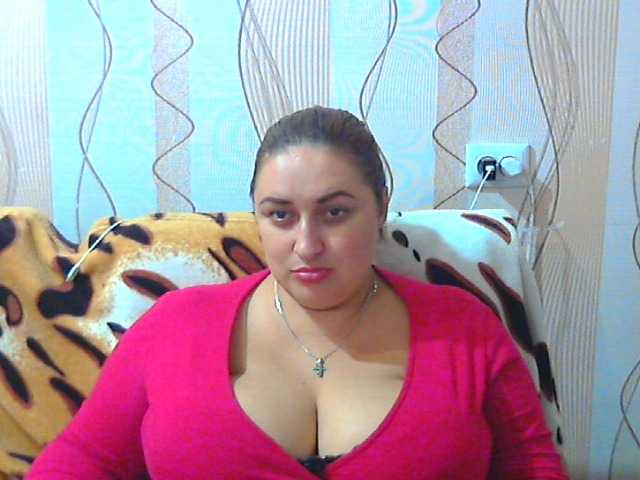 Live sex webcam photo for CandyHoney #269659060