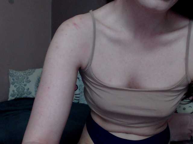 Live sex webcam photo for xLolaBloomx #269658852