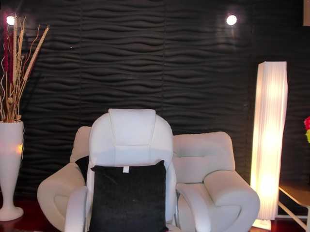 Live sex webcam photo for LannaSummer #269658336