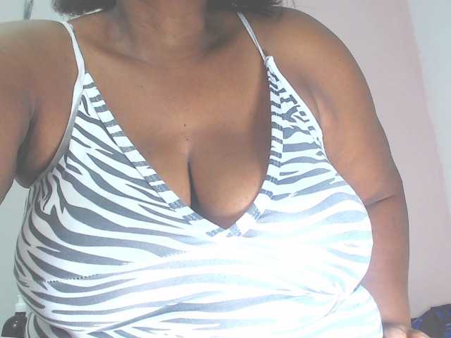 Live sex webcam photo for Zulay111 #269653658