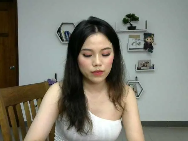 Live sex webcam photo for HahaNami #269658543