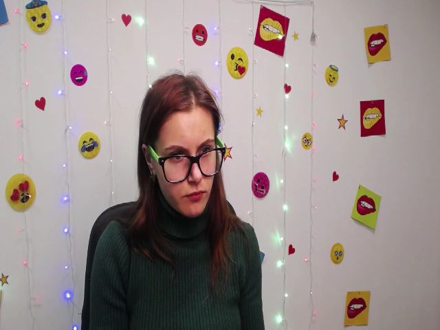 Live sex webcam photo for MollyTravis #269662457