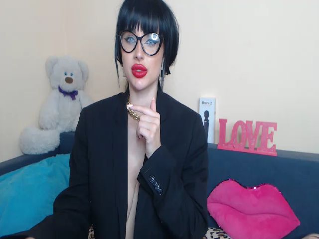 Live sex webcam photo for Anastacia_L #269661301