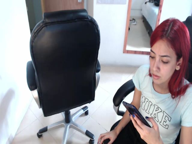 Live sex webcam photo for Thaunhty #269660618