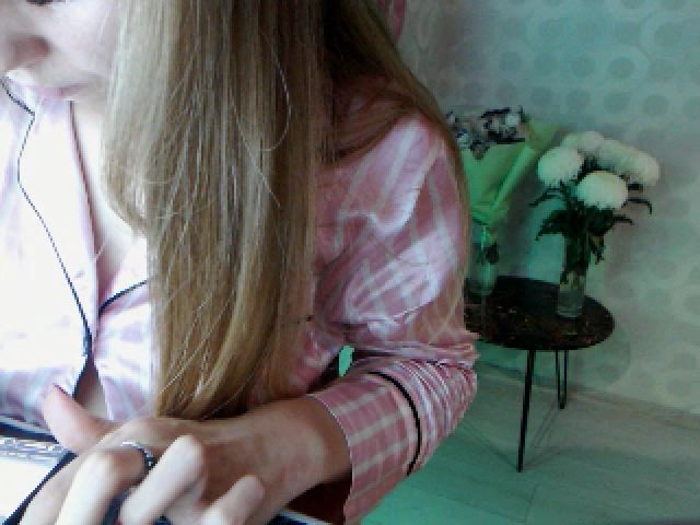 Live sex webcam photo for CloverTesla #269660419