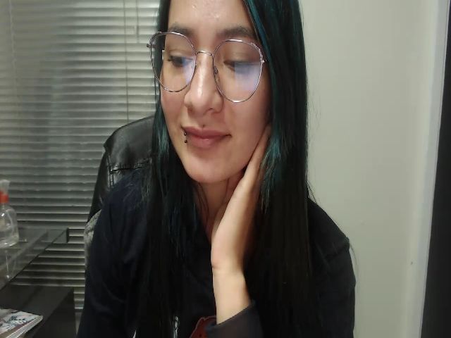 Live sex webcam photo for Pia_Smith_ #269662878