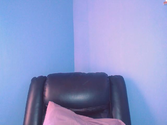 Live sex webcam photo for Indiankitty69 #269652096