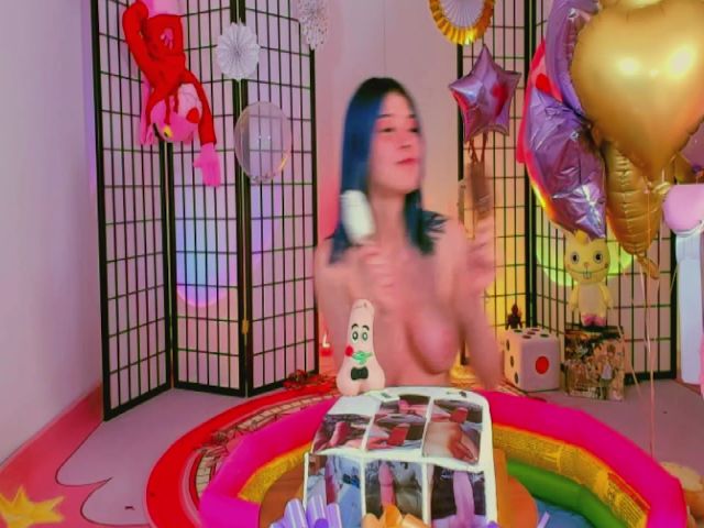Live sex webcam photo for Agostinha_Red #269647681