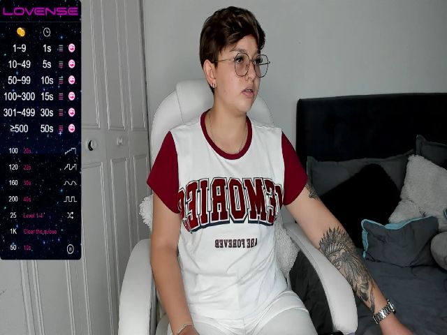 Live sex webcam photo for SalemJimenez #269647659