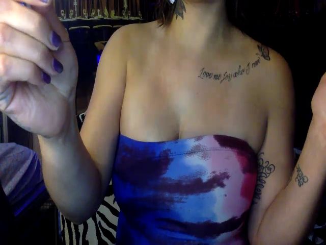 Live sex webcam photo for CubanaBoricua #269648627