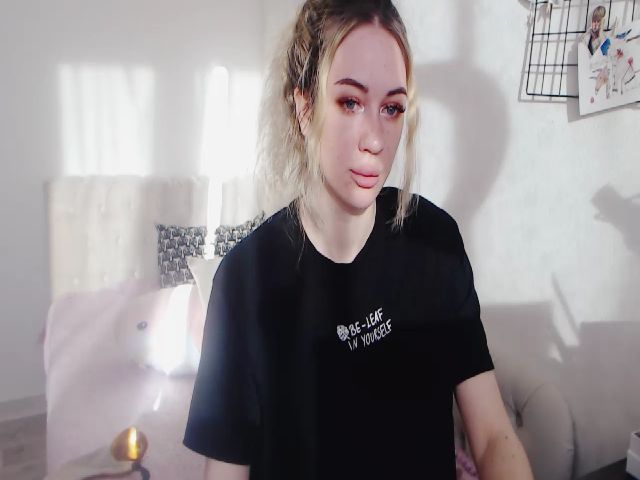 Live sex webcam photo for DemiAmourrrr #269654535