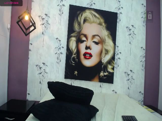 Live sex webcam photo for Alenaa_1 #269657757