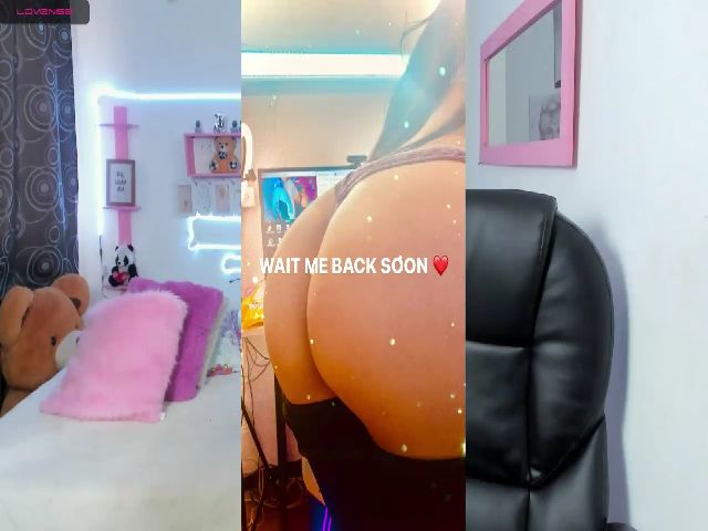 Live sex webcam photo for Paulina2700 #269657428