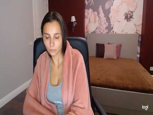 Live sex webcam photo for Emmy_Gray #269650806