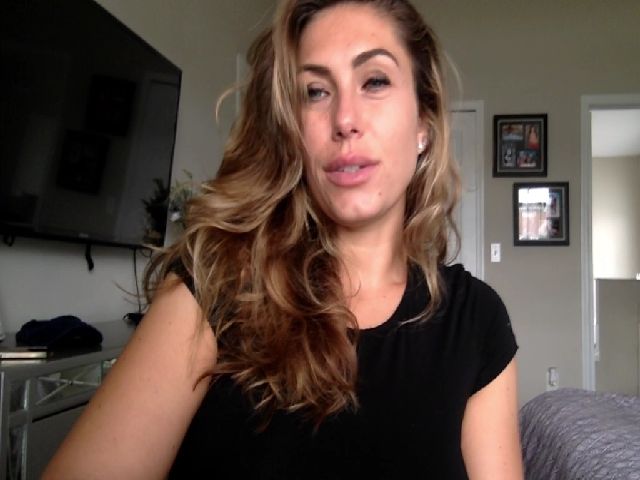 Live sex webcam photo for Goddess_T1 #269656361