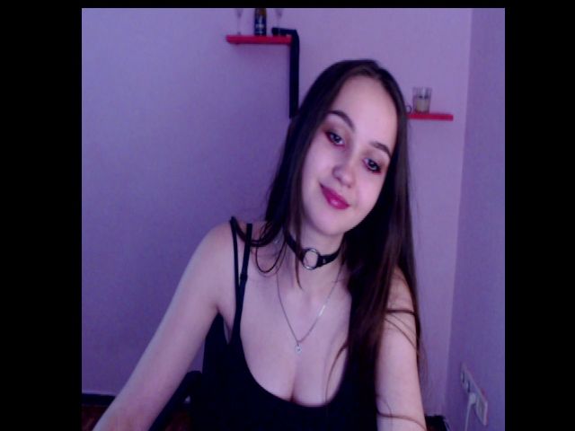 Live sex webcam photo for CuddliesKriss #269660394