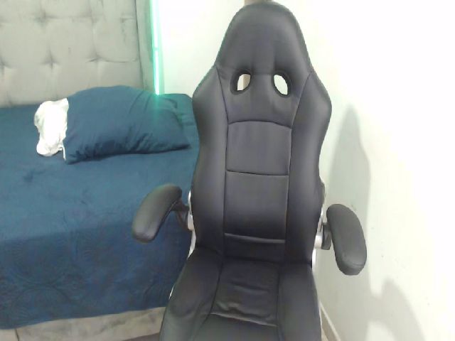 Live sex webcam photo for Noha_24_ #269657234