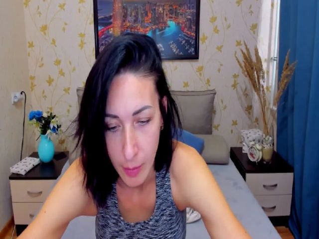 Live sex webcam photo for DorothyRoze #269654293