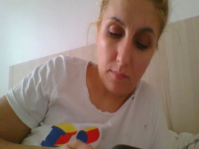 Live sex webcam photo for squirtvicky #269654712
