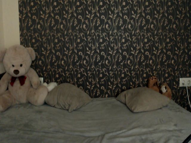Live sex webcam photo for Meowny #269647759