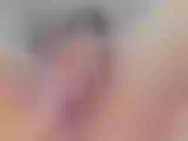 Live sex webcam photo for KatieNolan #269658068