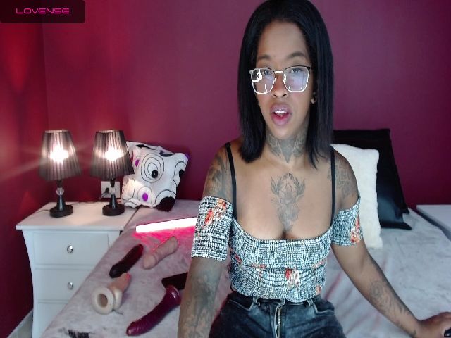 Live sex webcam photo for Samaantafox #269649491