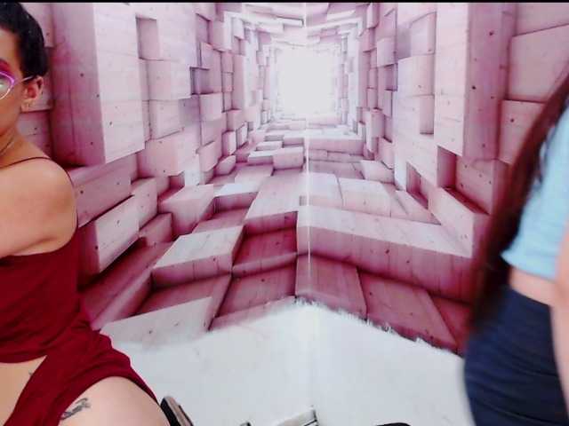 Live sex webcam photo for xxxbitcheshot #269650081