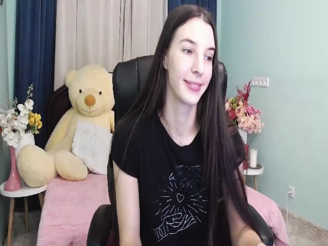 Live sex webcam photo for XRoxxxy #269654980