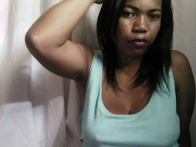 Live sex webcam photo for MIRANDAW #269653517