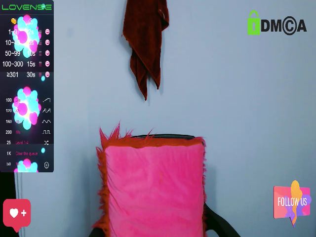 Live sex webcam photo for Emma_18x #269662962