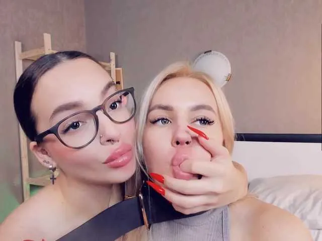 Live sex webcam photo for EvaTina #269649833