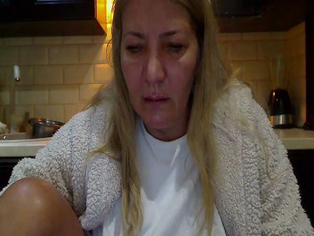 Live sex webcam photo for HeyHeyGrey #269647522