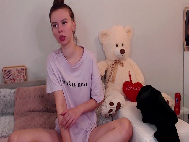 Live sex webcam photo for AliceSkye #269647898